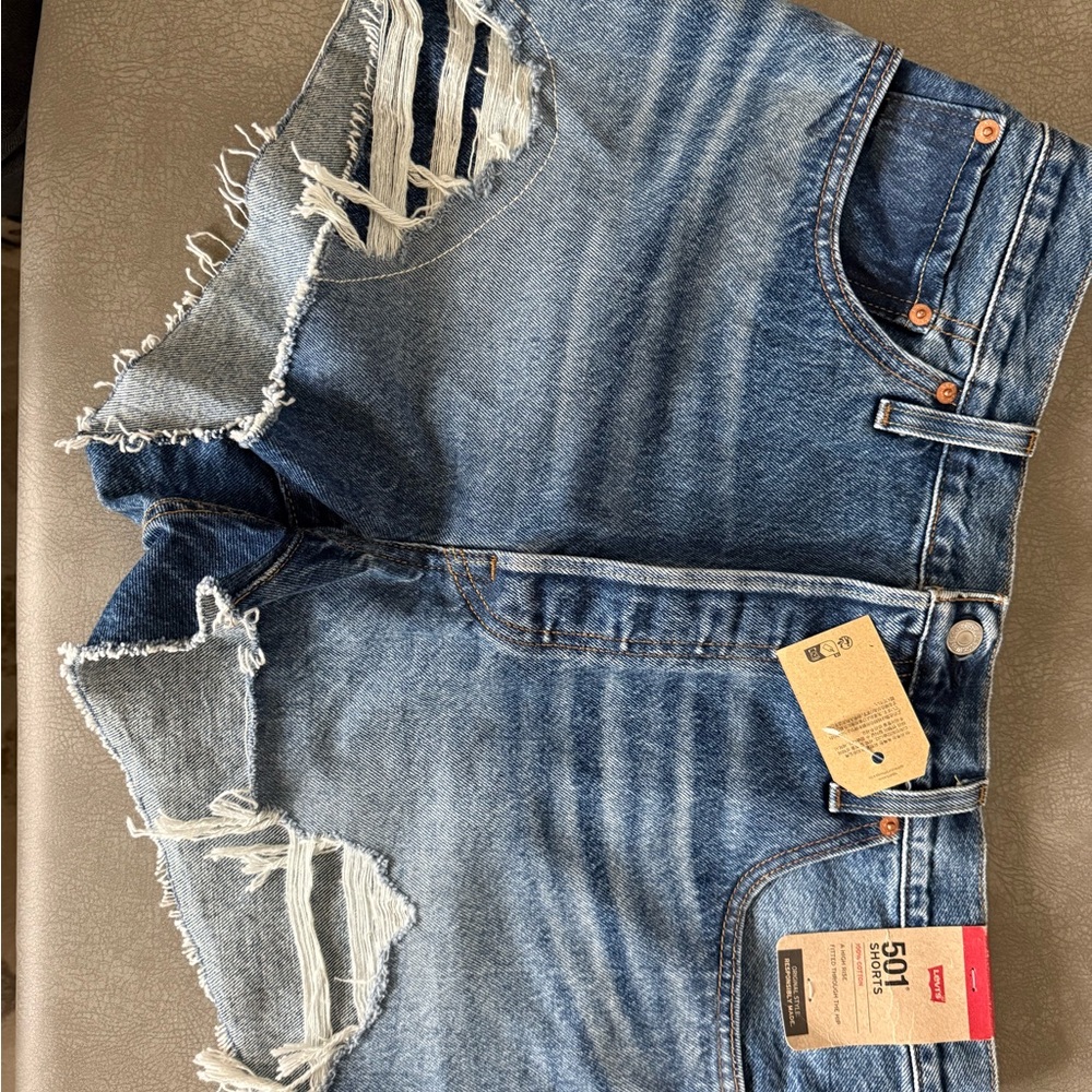 NWT Women’s Levi's 501 Distressed Denim Shorts - Blue